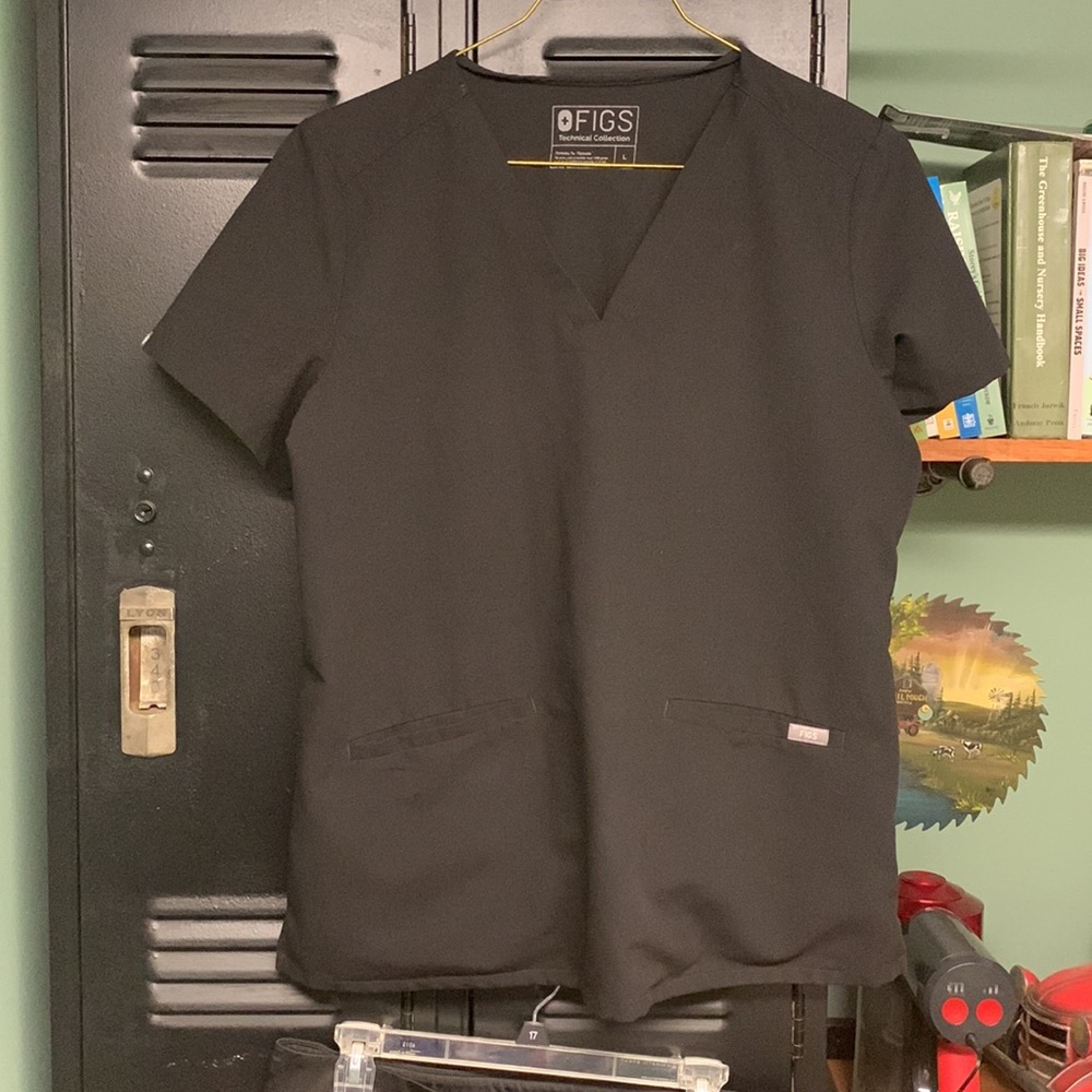Figs black casma top large